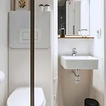 Апартаменты Stylish With Balcony, Near Station Тилбург