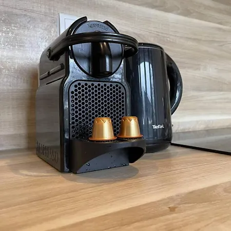 Stylish With Balcony, Near Station Tilburg