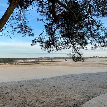 View With Balcony & Fast Wi-fi *