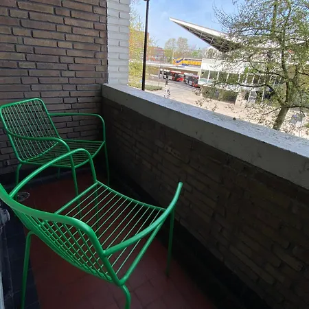 Stylish With Balcony, Near Station * Tilburgo