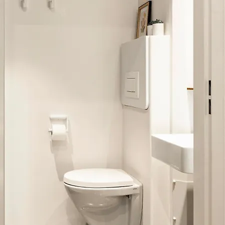 Stylish With Balcony, Near Station * Tilburg