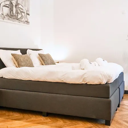 Апартаменты Stylish With Balcony, Near Station Тилбург