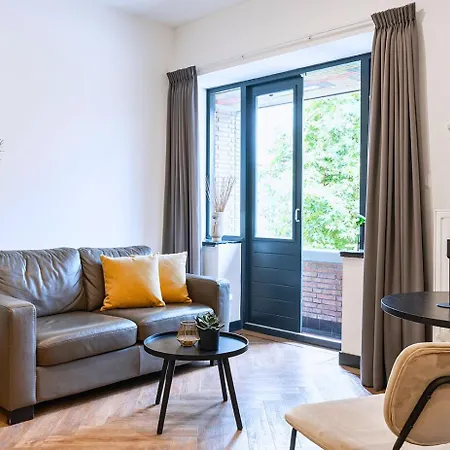 Stylish With Balcony, Near Station *