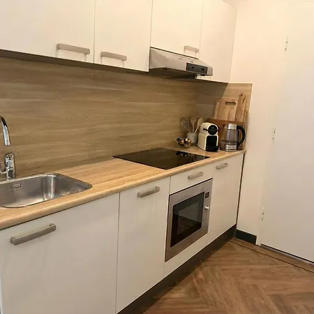 Appartement Stylish With Balcony, Near Station *